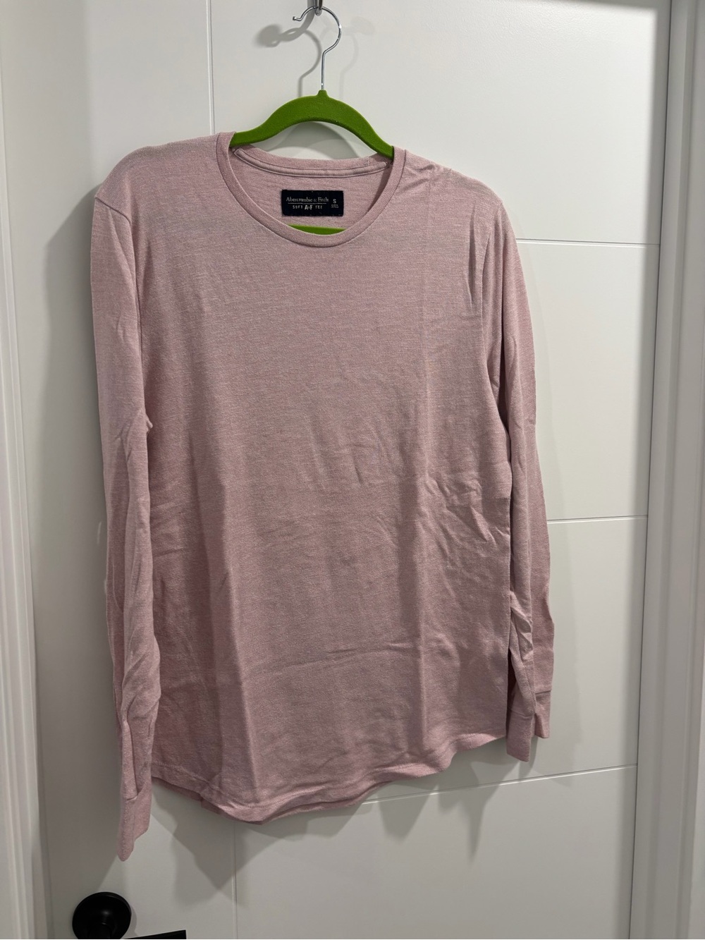 Abercrombie & Fitch Long Sleeve Crewneck Tee - Pale Pink